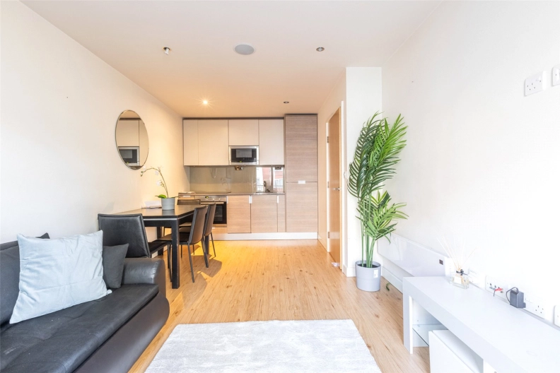 1 bedroom apartments/flats to sale in Heritage Avenue, Beaufort Park, Colindale-image 10