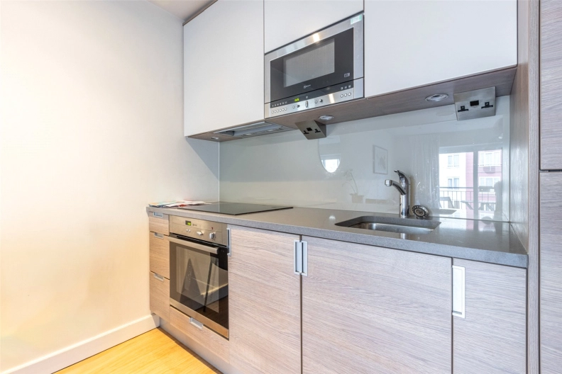 1 bedroom apartments/flats to sale in Heritage Avenue, Beaufort Park, Colindale-image 7