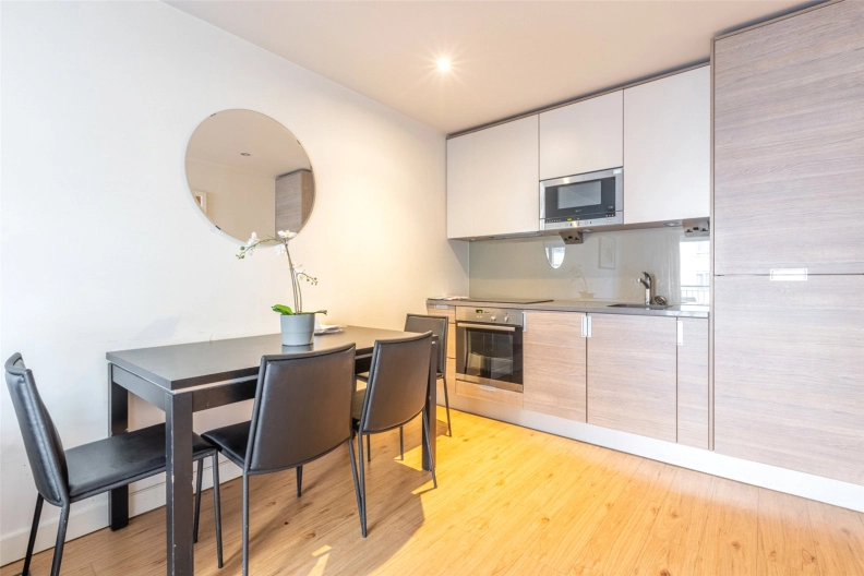 1 bedroom apartments/flats to sale in Heritage Avenue, Beaufort Park, Colindale-image 6