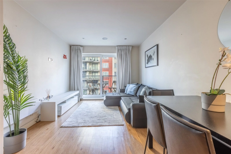 1 bedroom apartments/flats to sale in Heritage Avenue, Beaufort Park, Colindale-image 2