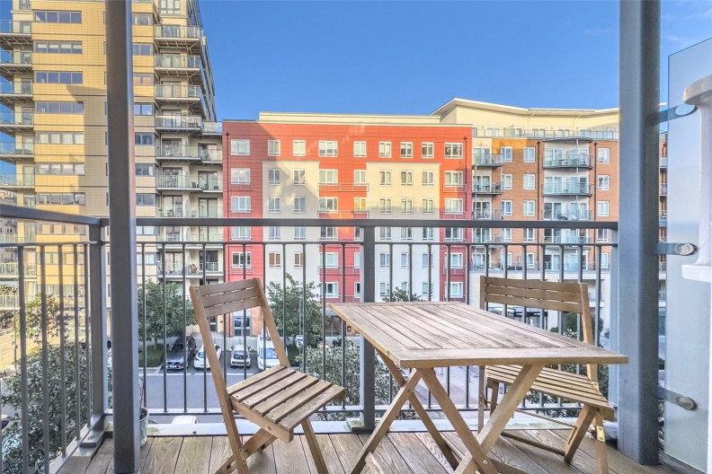 1 bedroom apartments/flats to sale in Heritage Avenue, Beaufort Park, Colindale-image 8