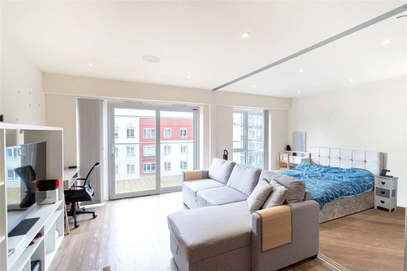 Studio apartments/flats to sale in Boulevard Drive, Beaufort Park, Colindale-image 14