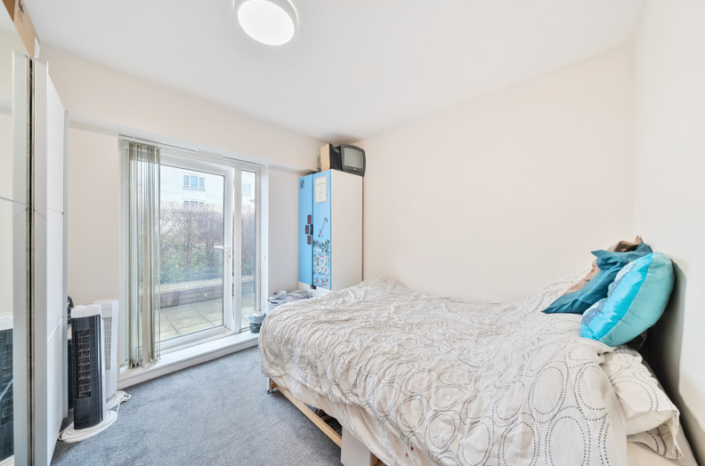2 bedrooms apartments/flats to sale in Boulevard Drive, Beaufort Park, Colindale-image 5