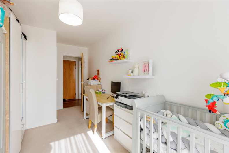 2 bedrooms apartments/flats for sale in Lismore Boulevard, Colindale Gardens, Colindale - NW9 view 6