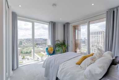 Lismore Boulevard, Colindale Gardens, Colindale - NW9 view 3