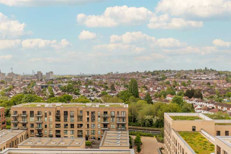 2 bedrooms apartments/flats for sale in Lismore Boulevard, Colindale Gardens, Colindale - NW9 view 11