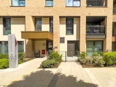 Lismore Boulevard, Colindale Gardens, Colindale - NW9 view 17