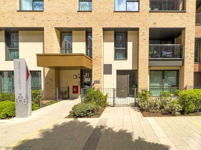 2 bedrooms apartments/flats for sale in Lismore Boulevard, Colindale Gardens, Colindale - NW9 view 17