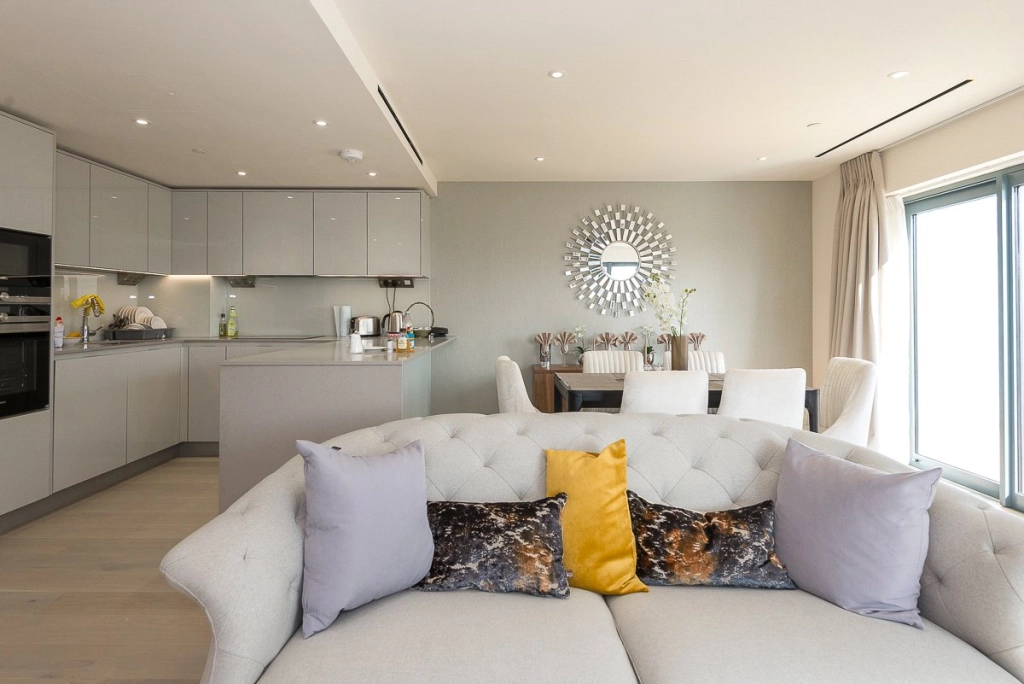 2 bedrooms apartments/flats for sale in Beaufort Square, Beaufort Park, Colindale - NW9 view 13