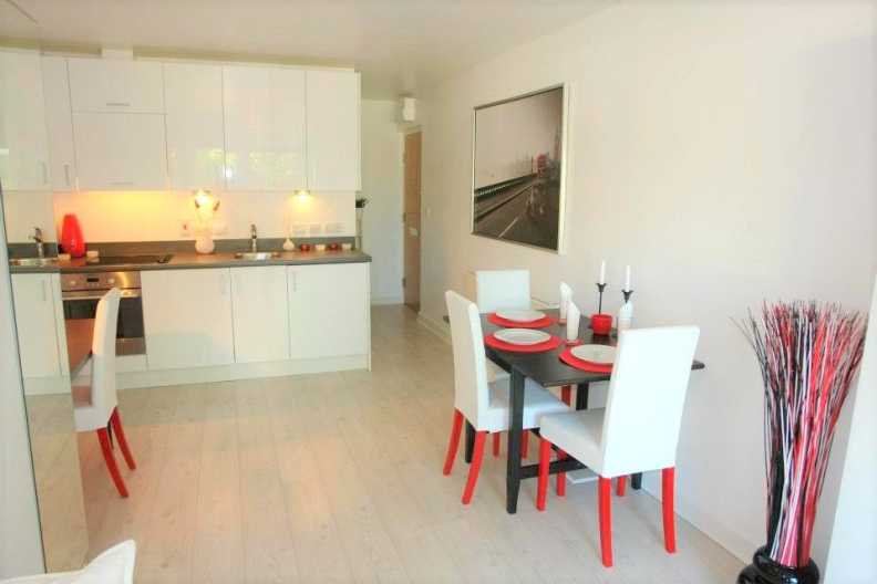 Studio apartments/flats to sale in Heritage Avenue, Beaufort Park, Colindale-image 2