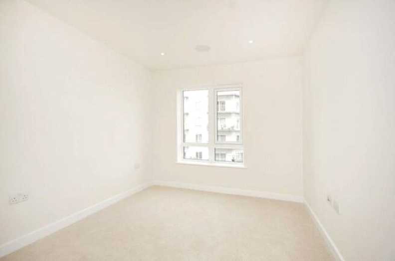 1 bedroom apartments/flats to sale in Beaufort Square, Beaufort Park, Colindale-image 6