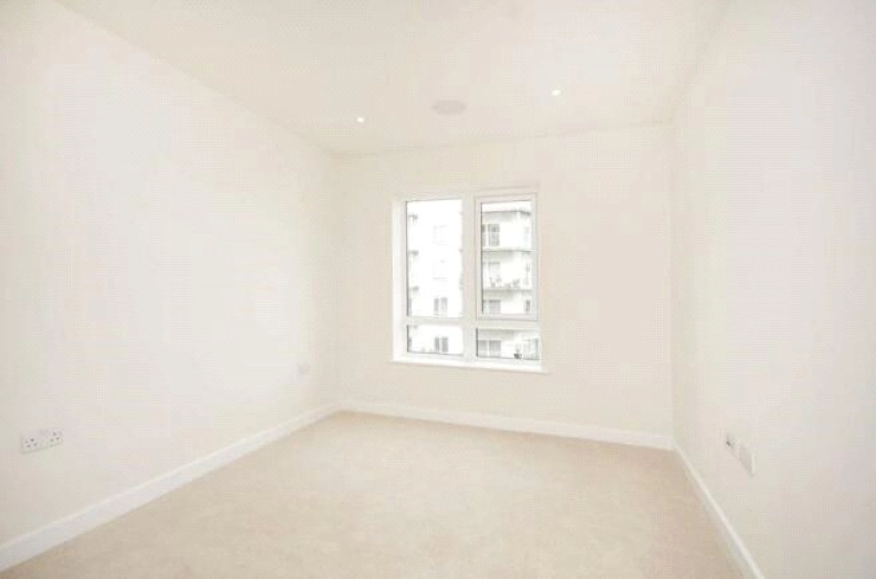 1 bedroom apartments/flats to sale in Beaufort Square, Beaufort Park, Colindale-image 6