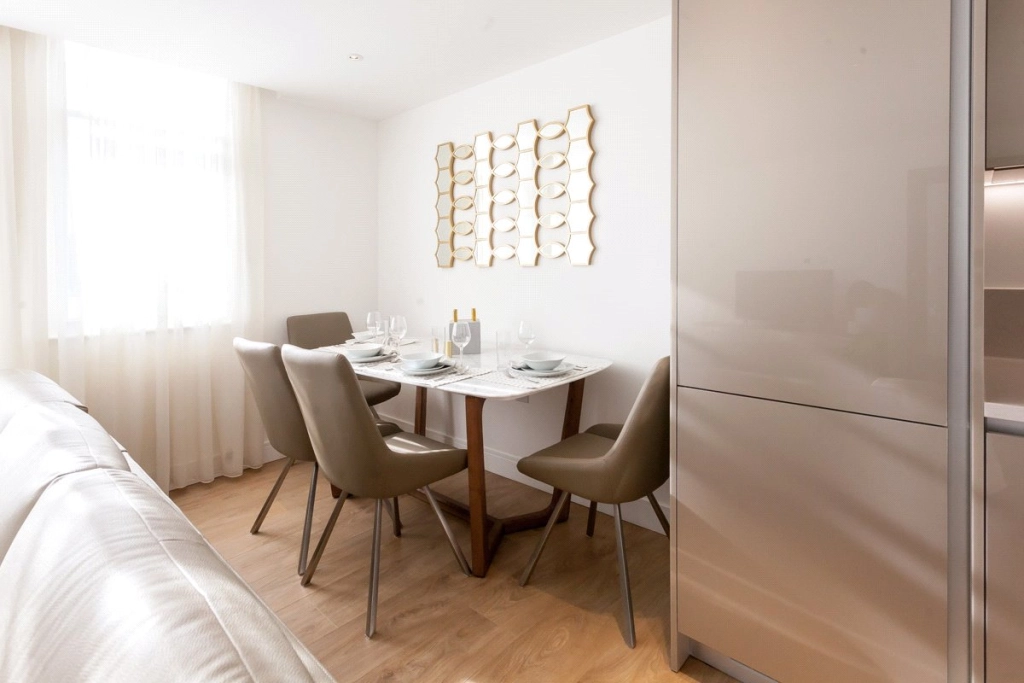 2 bedrooms apartments/flats for sale in New Broadway, Ealing - W5 view 3