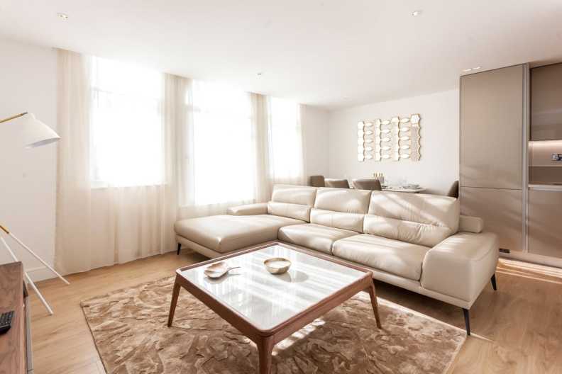 2 bedrooms apartments/flats to sale in New Broadway, Ealing-image 3