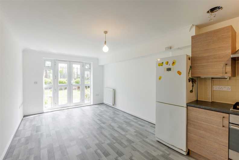 1 bedroom apartments/flats to sale in Runway Close, Colindale-image 1