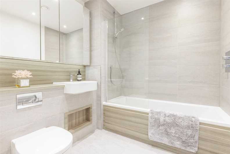 2 bedrooms apartments/flats for sale in Lismore Boulevard, Colindale Gardens - NW9 view 11