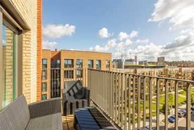 Lismore Boulevard, Colindale Gardens - NW9 view 7