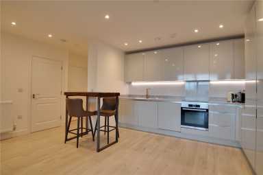 Lismore Boulevard, Colindale Gardens, Colindale - NW9 view 3