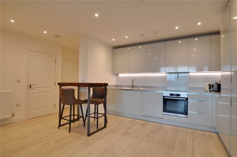 1 bedroom apartments/flats to sale in Lismore Boulevard, Colindale Gardens, Colindale-image 3
