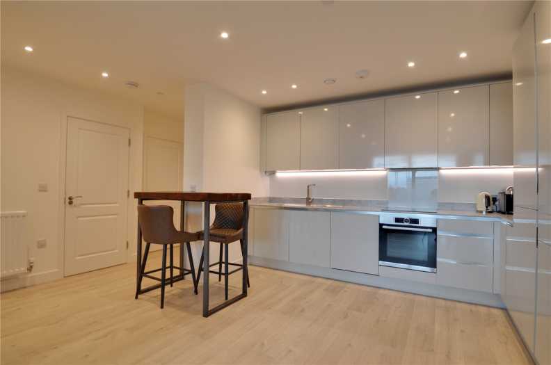 1 bedroom apartments/flats for sale in Lismore Boulevard, Colindale Gardens, Colindale - NW9 view 3