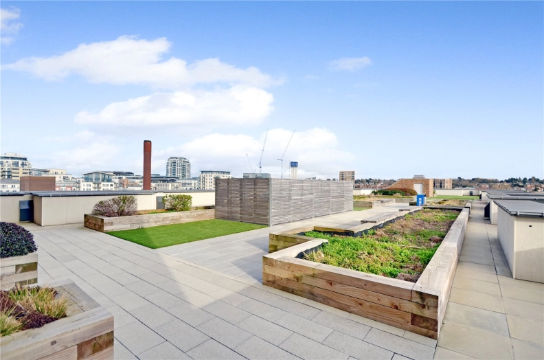 1 bedroom apartments/flats to sale in Lismore Boulevard, Colindale Gardens, Colindale-image 14