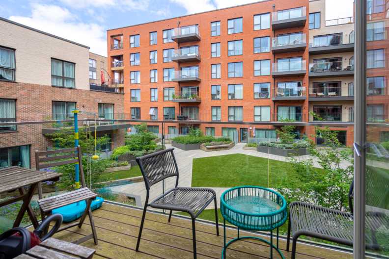 3 bedrooms apartments/flats for sale in Felar Walk, Colindale Gardens - NW9 view 2