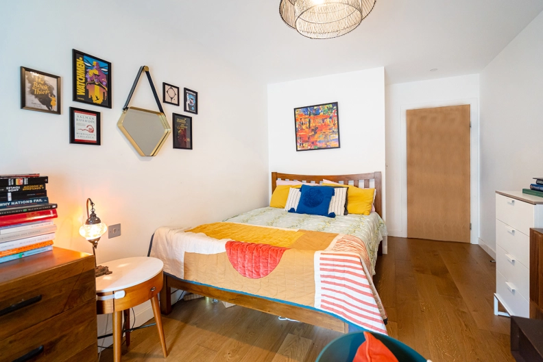 3 bedrooms apartments/flats to sale in Felar Walk, Colindale Gardens-image 12