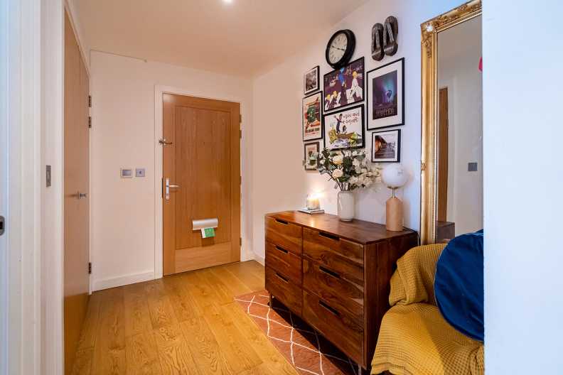 3 bedrooms apartments/flats for sale in Felar Walk, Colindale Gardens - NW9 view 15