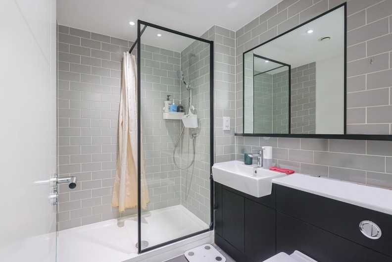 2 bedrooms apartments/flats to sale in Beaufort Square, Beaufort Park, Colindale-image 4