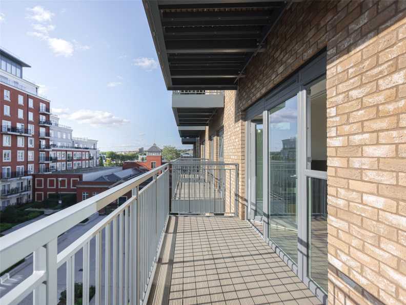 2 bedrooms apartments/flats to sale in Beaufort Square, Beaufort Park, Colindale-image 10