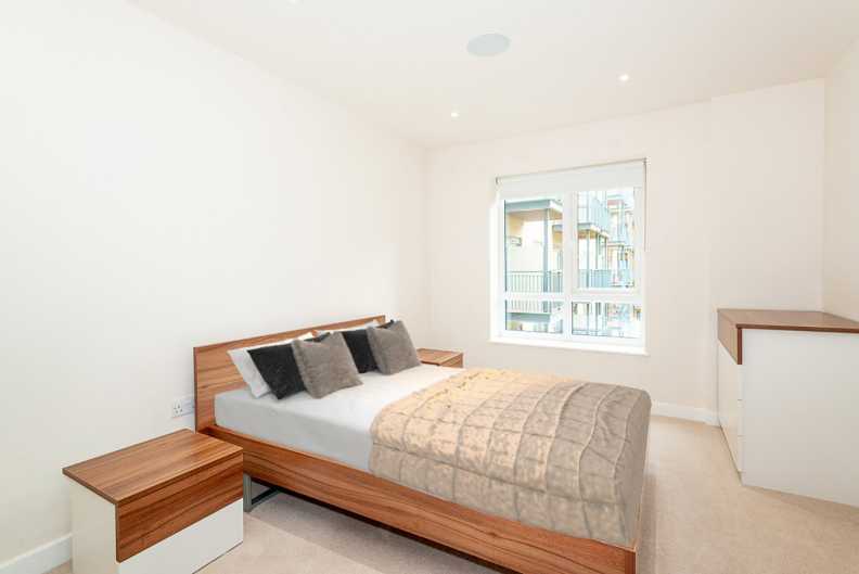 2 bedrooms apartments/flats to sale in Aerodrome Road, Beaufort Park, Colindale-image 5