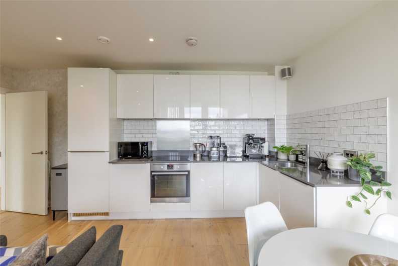 2 bedrooms apartments/flats to sale in Capitol Way, Colindale-image 2
