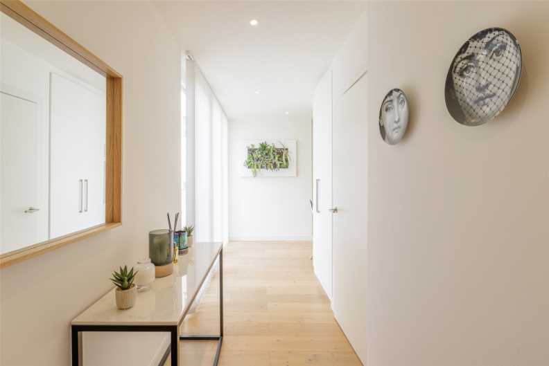 2 bedrooms apartments/flats to sale in Capitol Way, Colindale-image 7