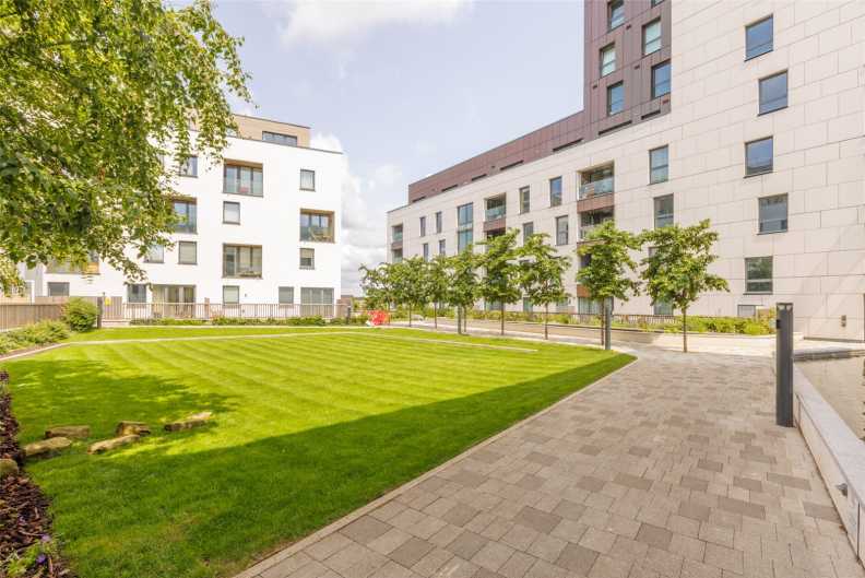 2 bedrooms apartments/flats to sale in Capitol Way, Colindale-image 14