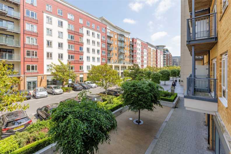 1 bedroom apartments/flats to sale in Heritage Avenue, Beaufort Park, Colindale-image 7