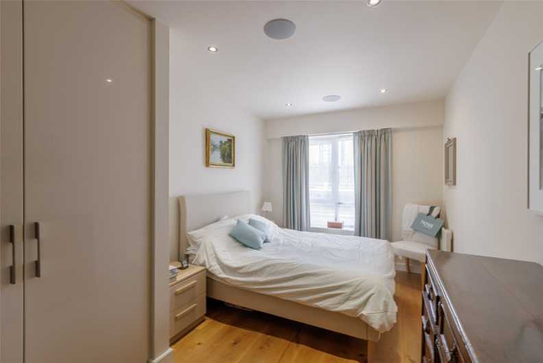 2 bedrooms apartments/flats to sale in East Drive, Beaufort Park, Colindale-image 6