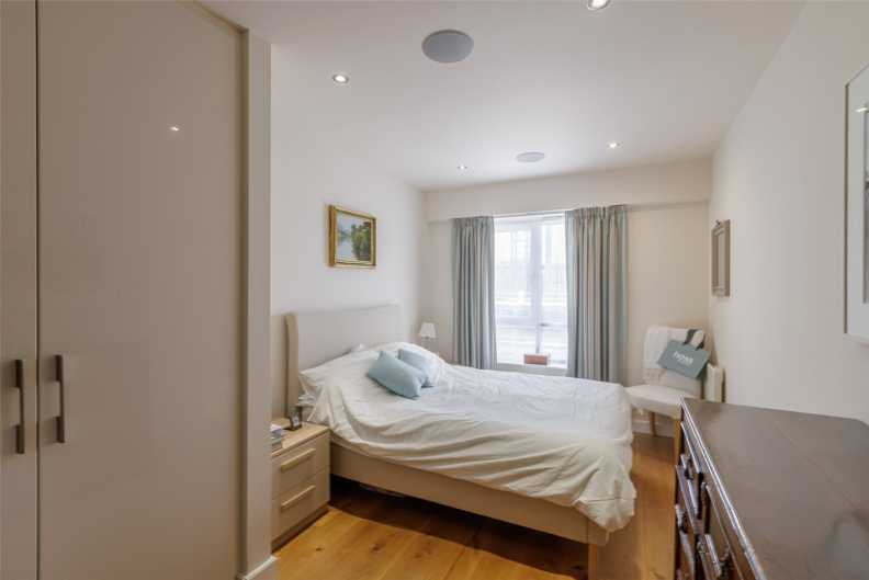 2 bedrooms apartments/flats for sale in East Drive, Beaufort Park, Colindale - NW9 view 6