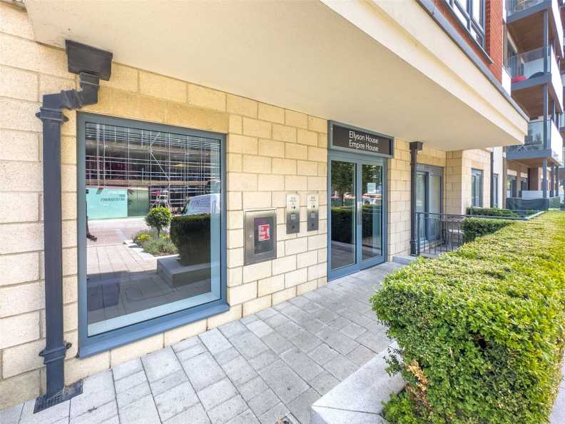 2 bedrooms apartments/flats for sale in East Drive, Beaufort Park, Colindale - NW9 view 14