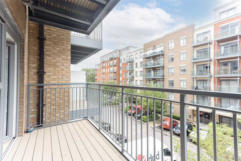 1 bedroom apartments/flats to sale in Commander Avenue, Beaufort Park, Colindale-image 6
