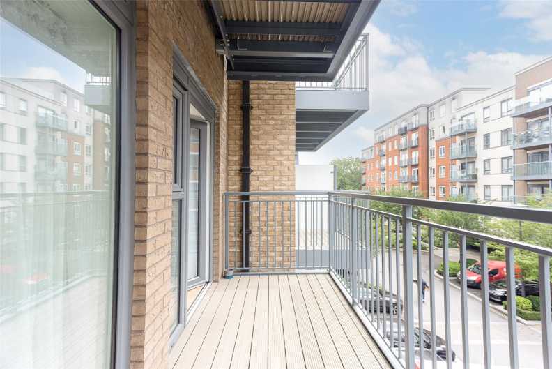 1 bedroom apartments/flats to sale in Commander Avenue, Beaufort Park, Colindale-image 11