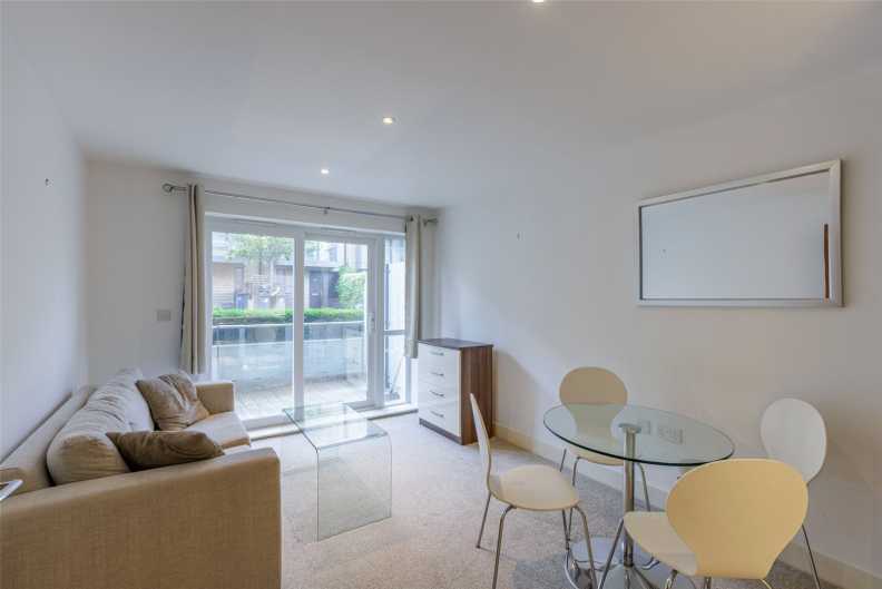 1 bedroom apartments/flats to sale in Bromyard Avenue, East Acton-image 1