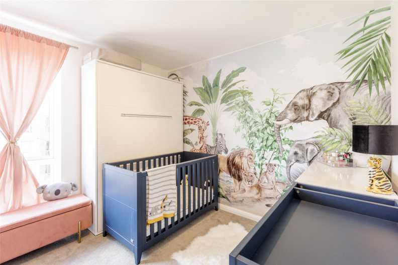 3 bedrooms apartments/flats for sale in Coxwell Boulevard, Mill Hill - NW9 view 6