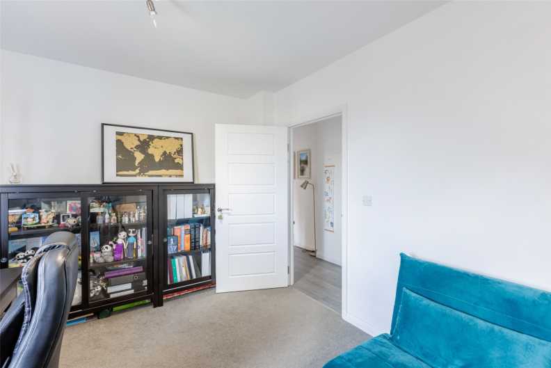 3 bedrooms apartments/flats to sale in Coxwell Boulevard, Mill Hill-image 17
