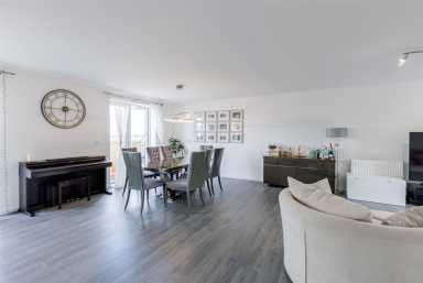 Coxwell Boulevard, Mill Hill - NW9 view 8