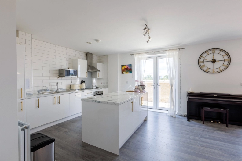 3 bedrooms apartments/flats to sale in Coxwell Boulevard, Mill Hill-image 12