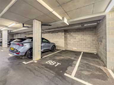Coxwell Boulevard, Mill Hill - NW9 view 22