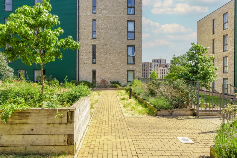 2 bedrooms apartments/flats to sale in Chronicle Avenue, Colindale-image 16