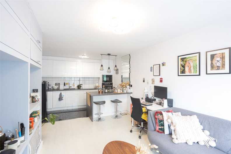 2 bedrooms apartments/flats to sale in Heritage Avenue, Beaufort Park, Colindale-image 12