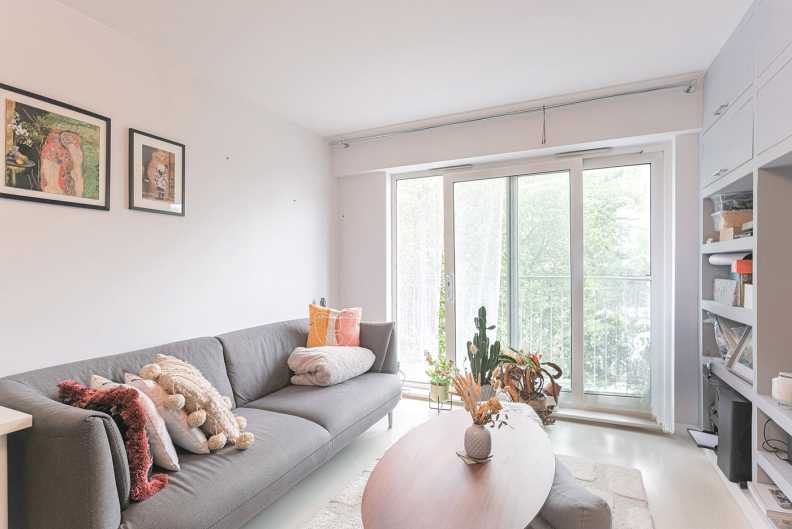 2 bedrooms apartments/flats to sale in Heritage Avenue, Beaufort Park, Colindale-image 2