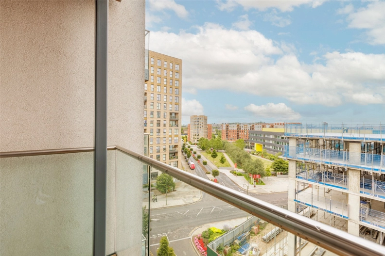 1 bedroom apartments/flats to sale in East Drive, Beaufort Park, Colindale-image 7
